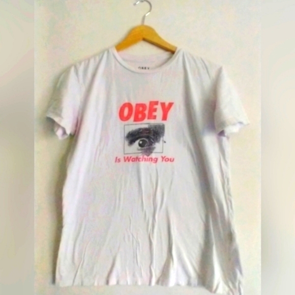Y2K 90's OBEY Watching You Size Small T Shirt White and Red - Picture 1 of 3